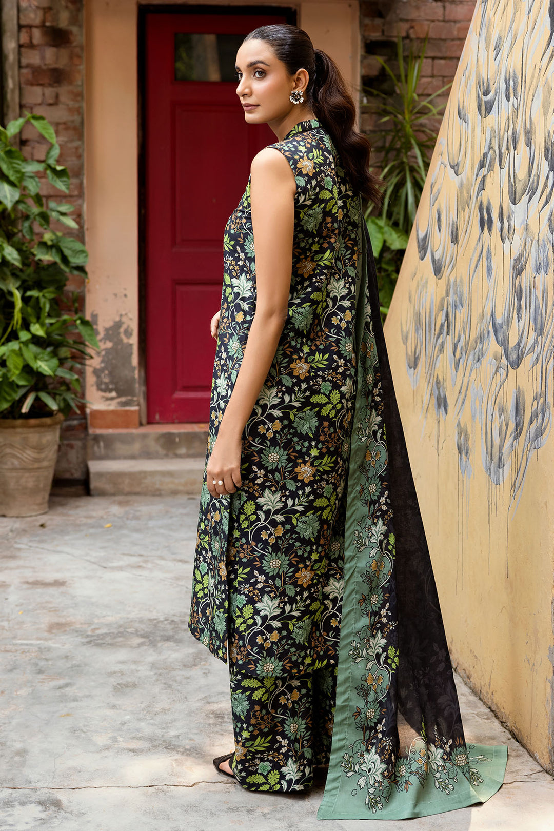 4971-ZOE DIGITAL PRINTED CAMBRIC UNSTITCHED