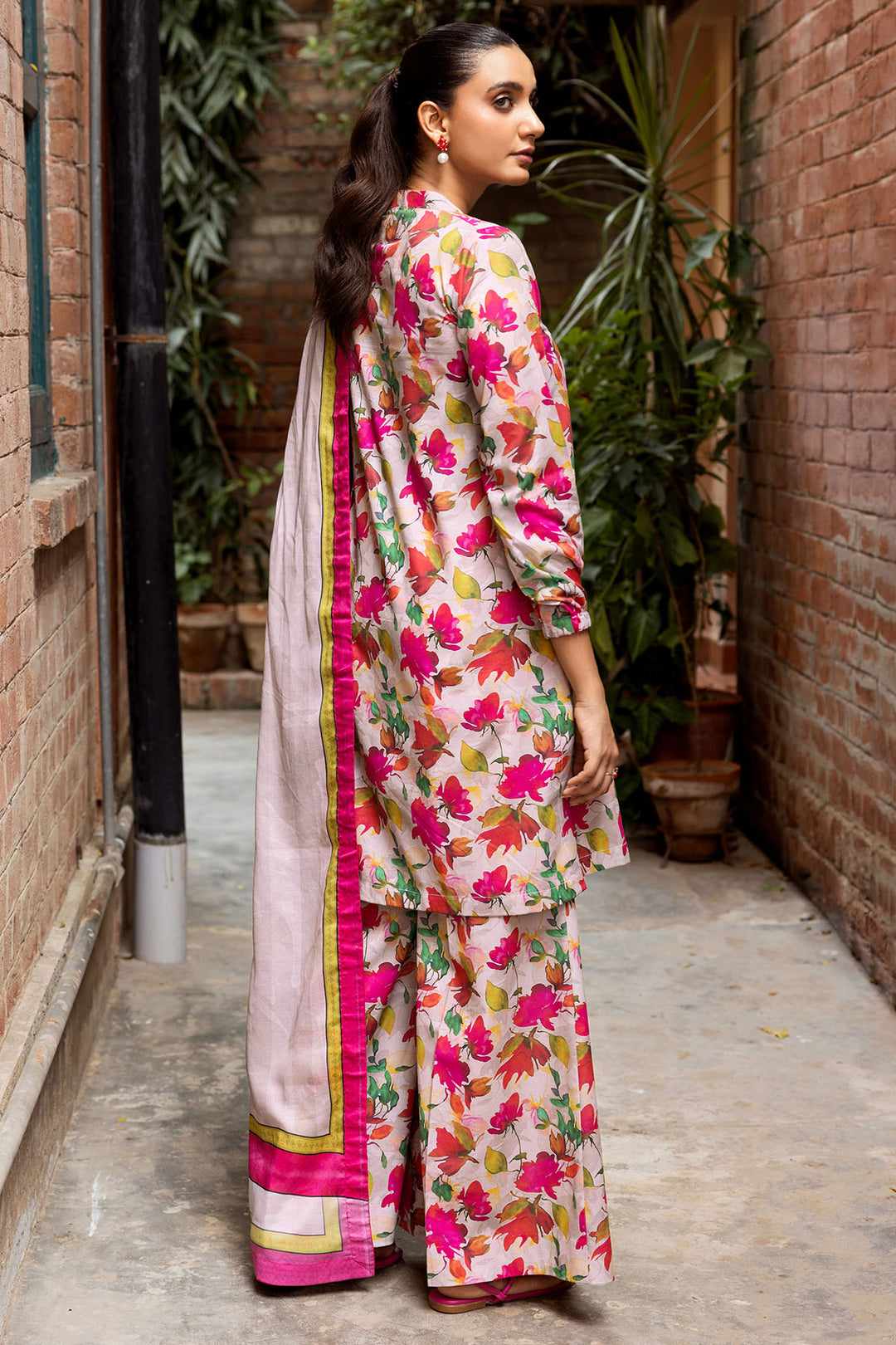 4975-IRIS DIGITAL PRINTED CAMBRIC UNSTITCHED