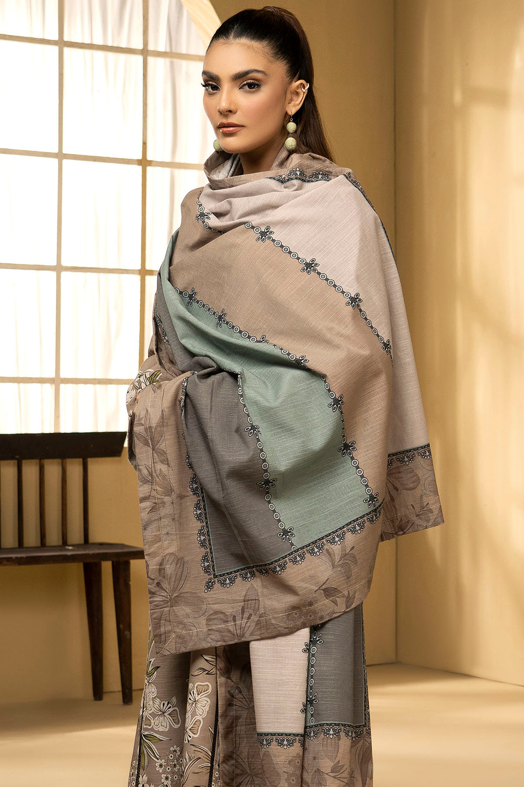 5035-ZUWEYNA DIGITAL PRINTED KHADDAR UNSTITCHED