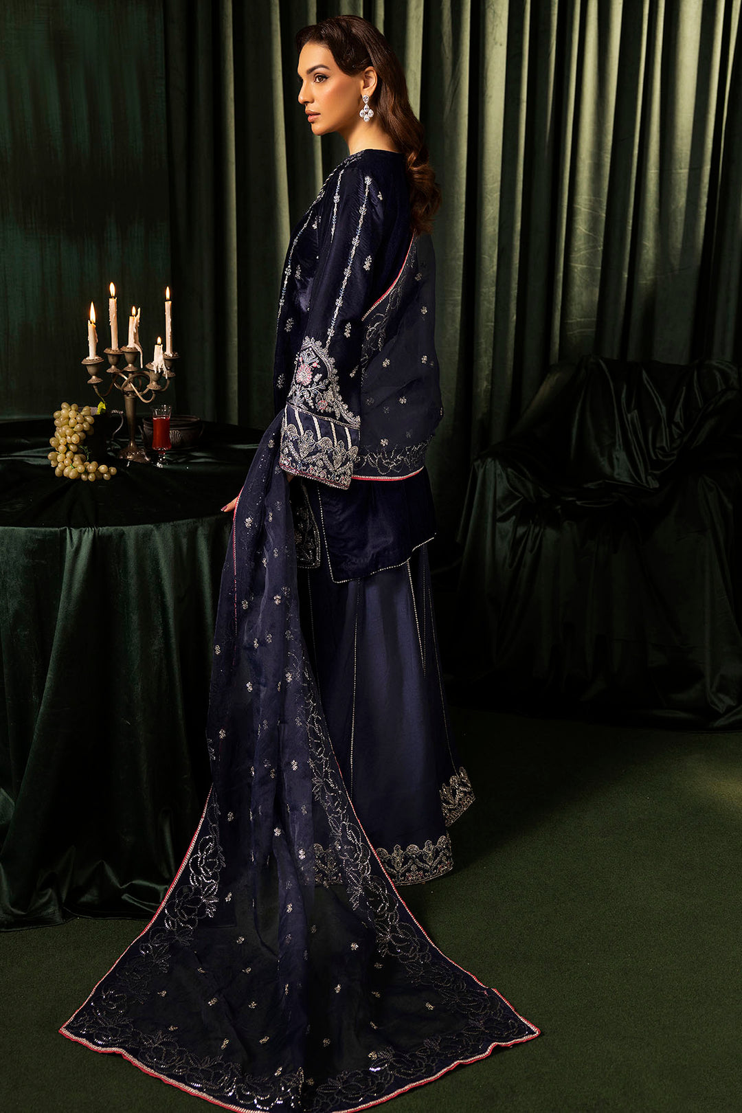 5092-AAIRA EMBROIDERED VELVET UNSTITCHED
