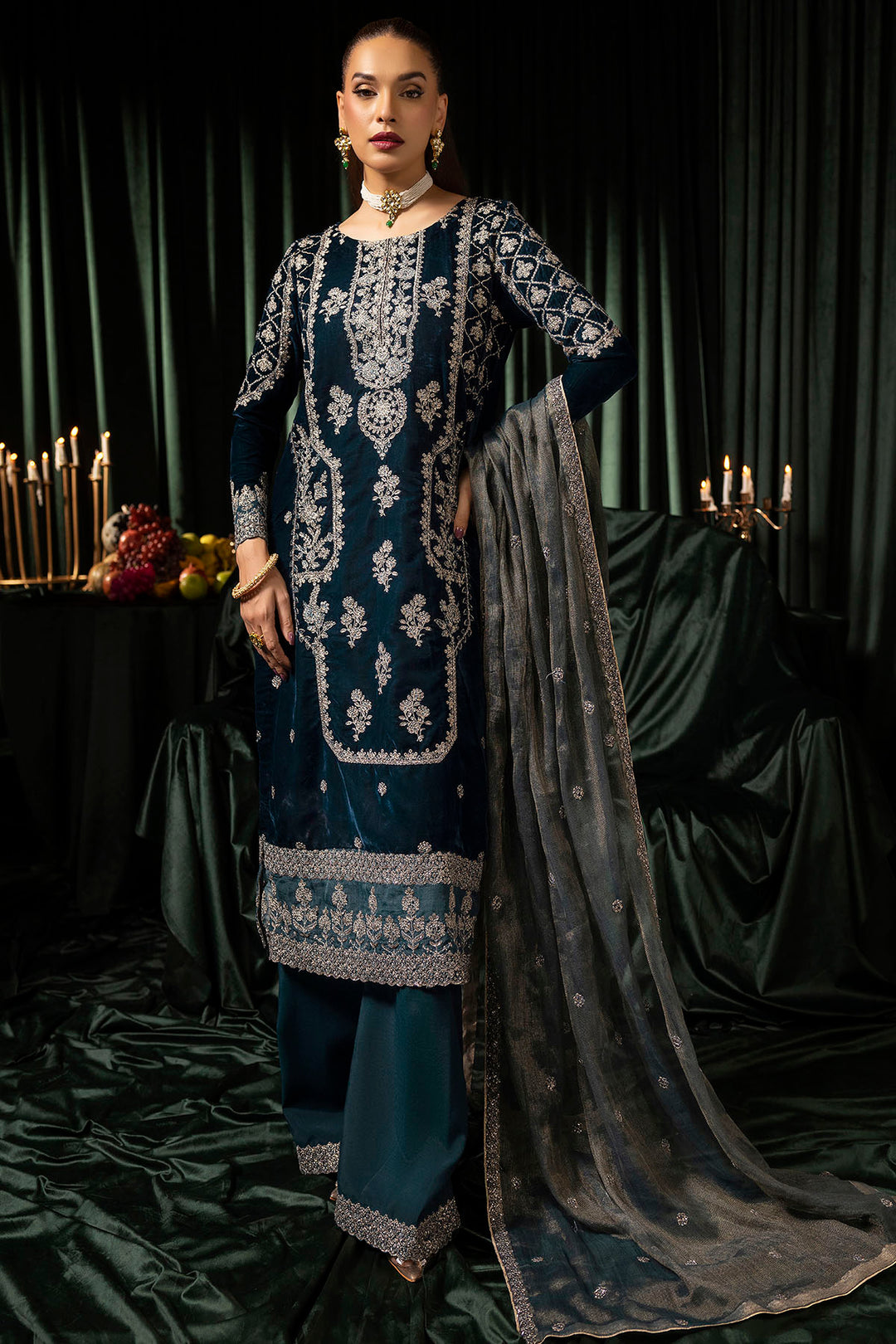 5093-DANEEN EMBROIDERED VELVET UNSTITCHED