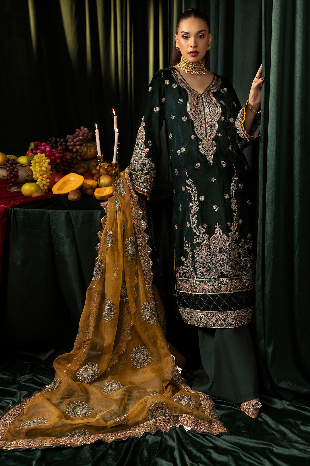 5094-YUMNA EMBROIDERED VELVET UNSTITCHED