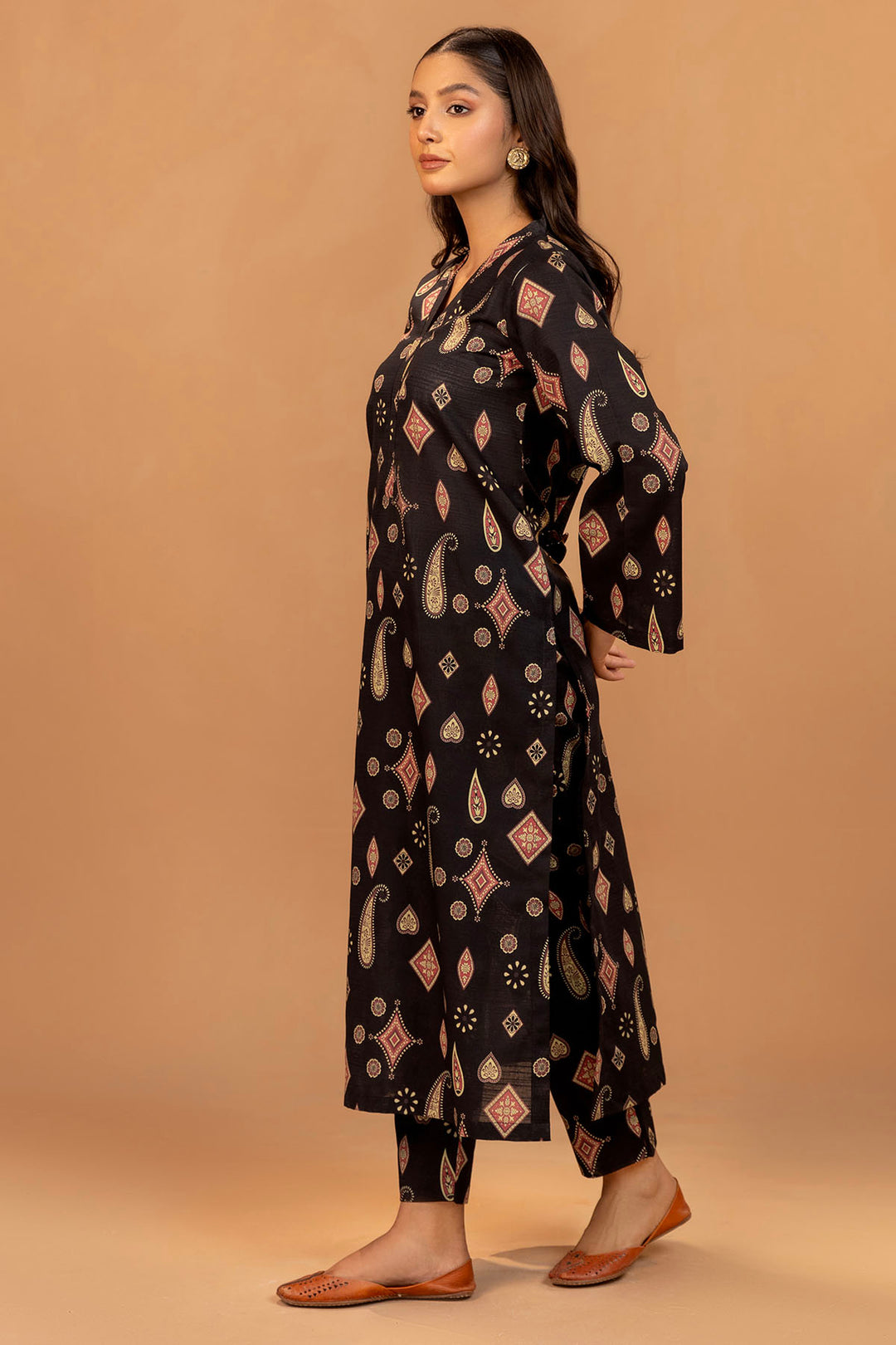 5235-FAMYA DIGITAL PRINTED KHADDAR UNSTITCHED