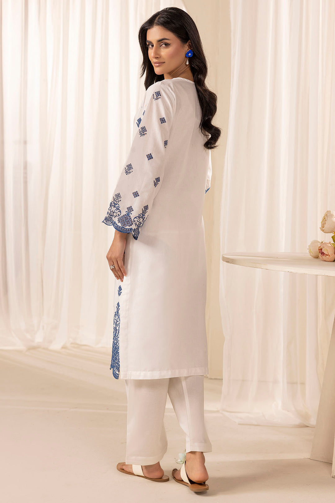 5276-AMAZONITE EMBROIDERED CAMBRIC STITCHED