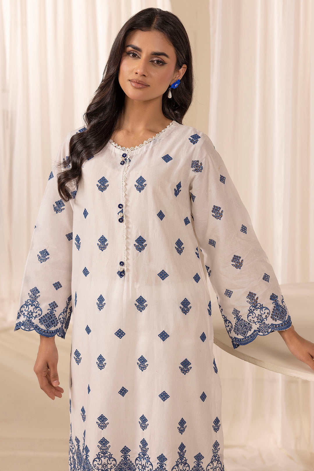 5276-AMAZONITE EMBROIDERED CAMBRIC STITCHED