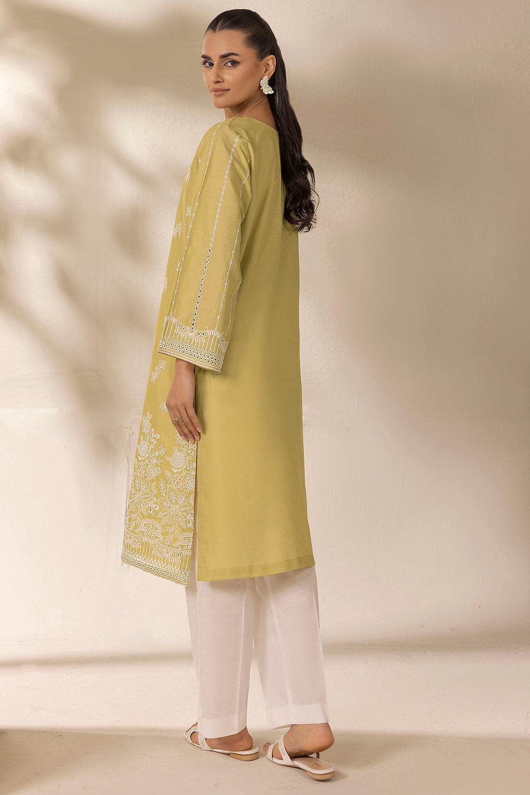 5282-DIANTHUS EMBROIDERED CAMBRIC STITCHED