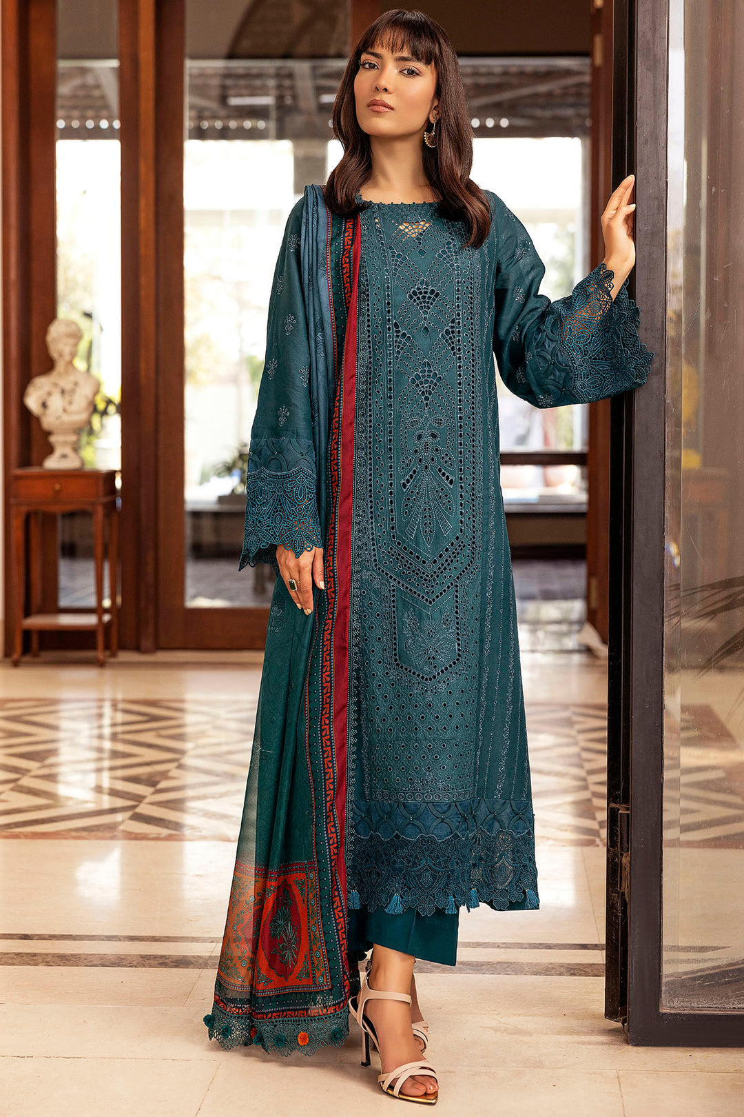2025 MOTIFZ PREMIUM EMBROIDERED LAWN VOL 1