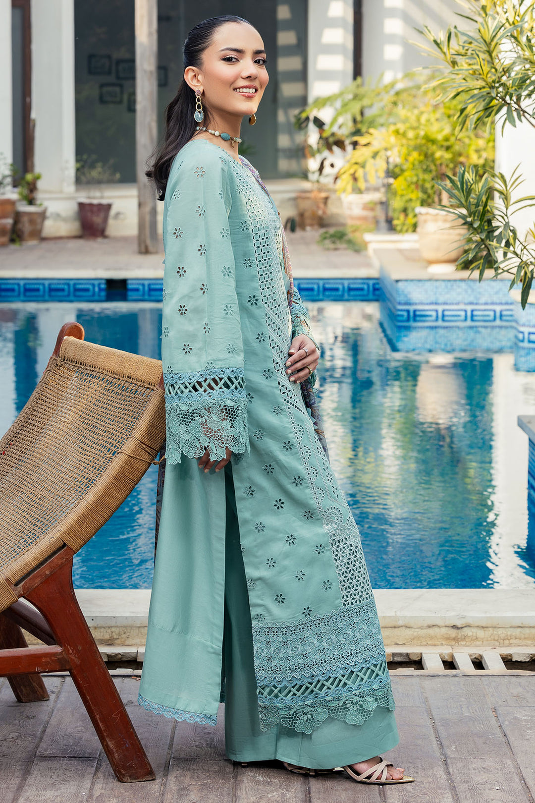 5328-ISABEAU EMBROIDERED LAWN STITCHED