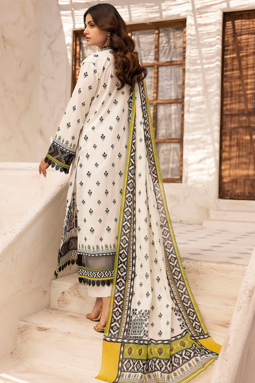 5417-SIRAA DIGITAL PRINTED LAWN UNSTITCHED