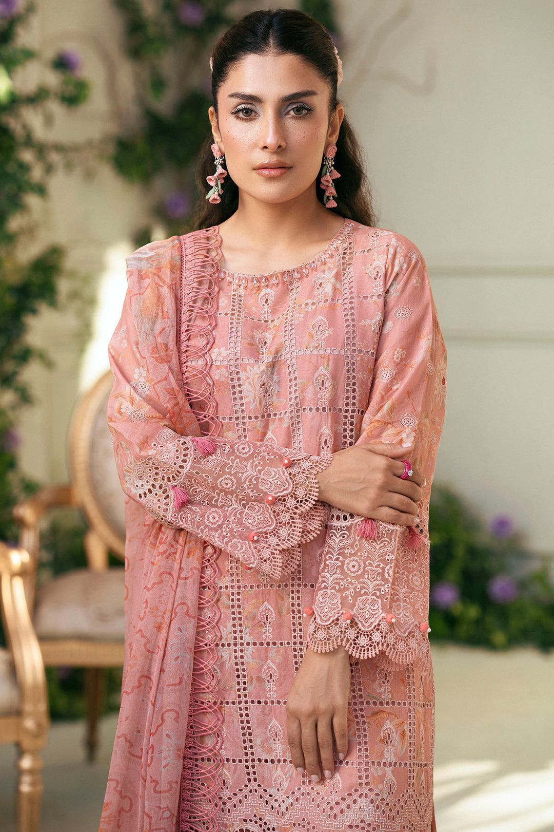 5427-LOTUS EMBROIDERED LAWN UNSTITCHED