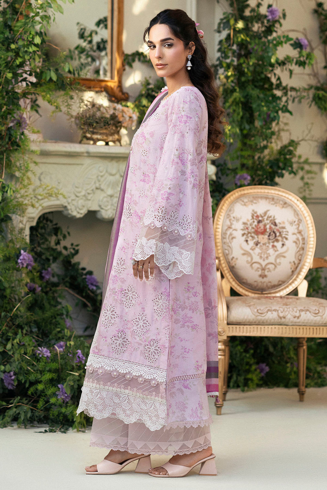 5428-ASTER EMBROIDERED LAWN STITCHED