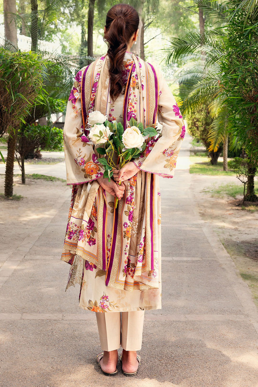 5565-AYLA DIGITAL PRINTED LAWN UNSTITCHED