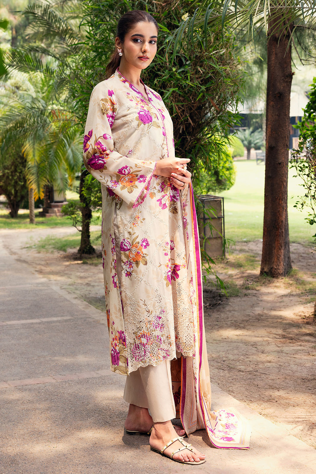 5565-AYLA DIGITAL PRINTED LAWN UNSTITCHED