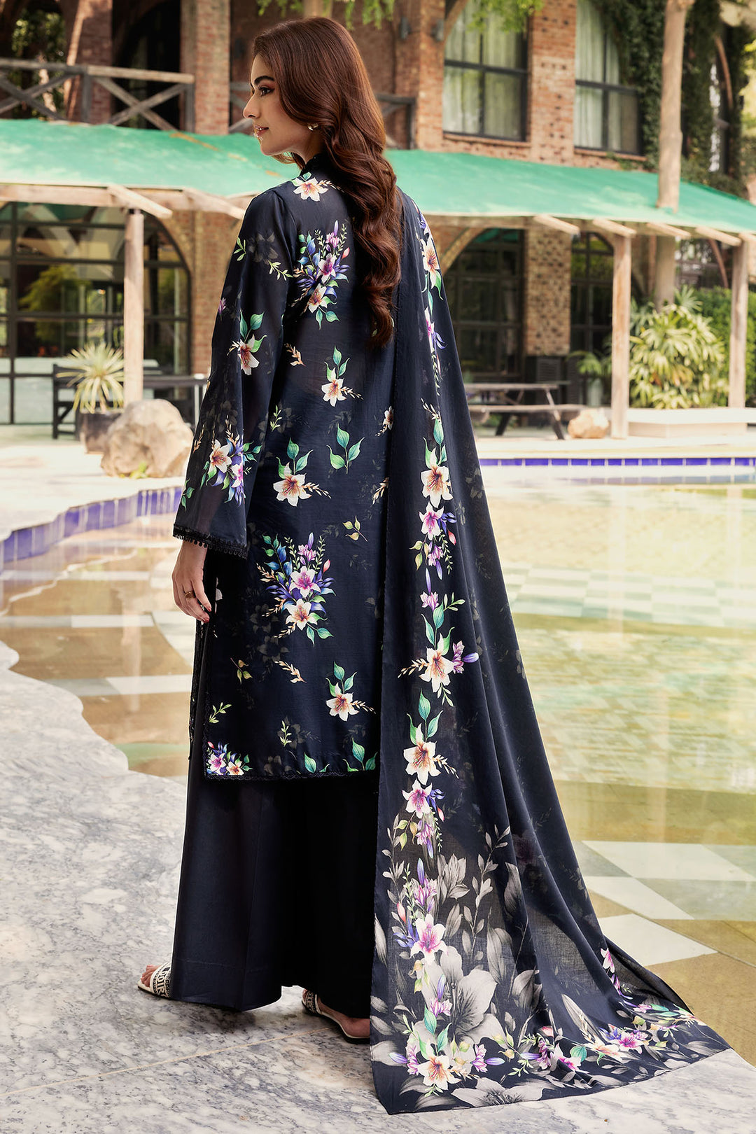 5571-GISELLE DIGITAL PRINTED LAWN UNSTITCHED