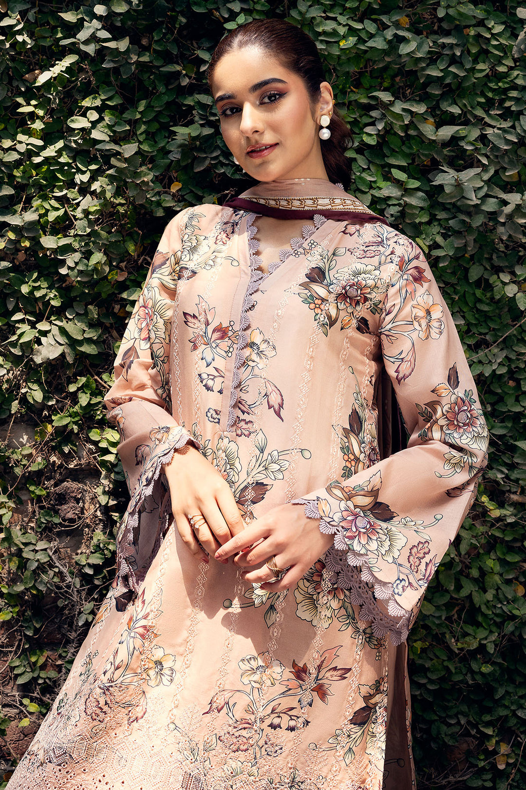5573-EZRA DIGITAL PRINTED LAWN UNSTITCHED