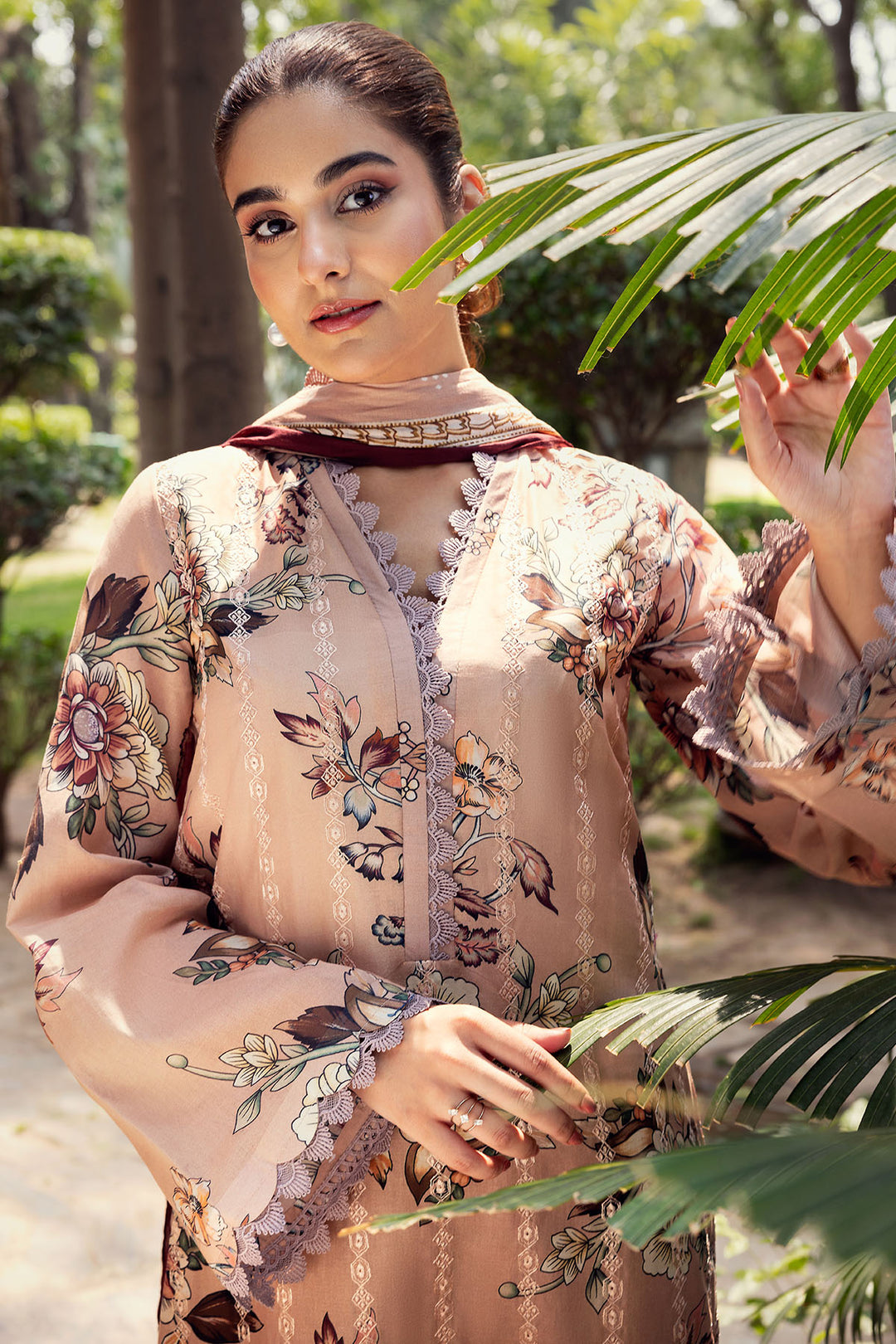 5573-EZRA DIGITAL PRINTED LAWN UNSTITCHED