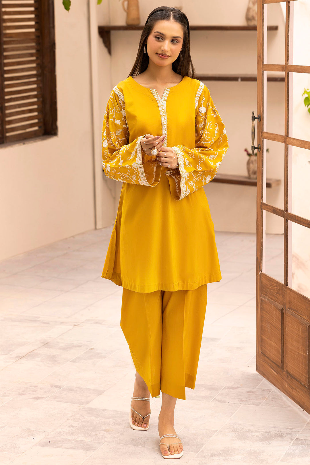 5595-DELAYNA EMBROIDERED LAWN STITCHED
