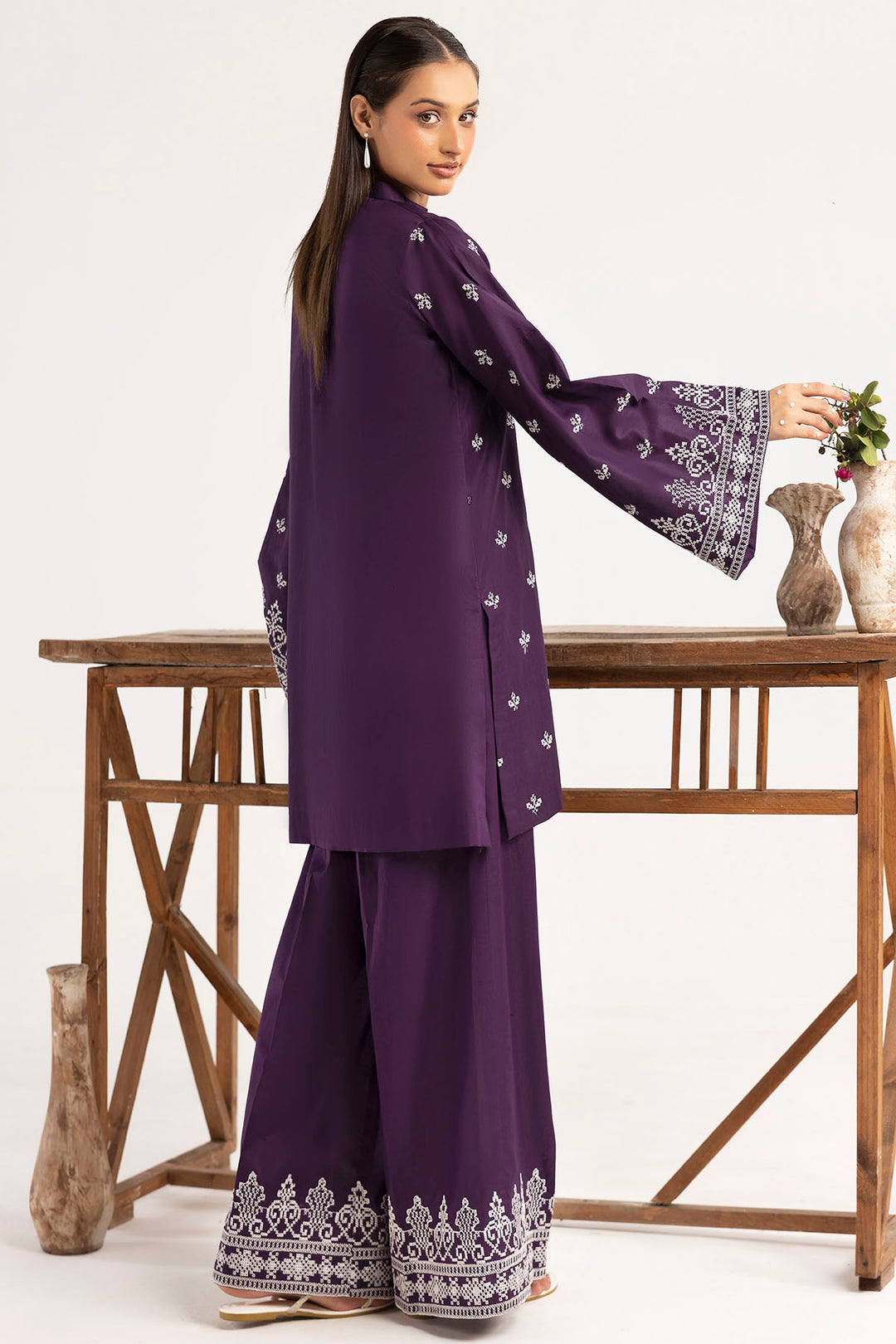 5596-DARIEN EMBROIDERED LAWN STITCHED