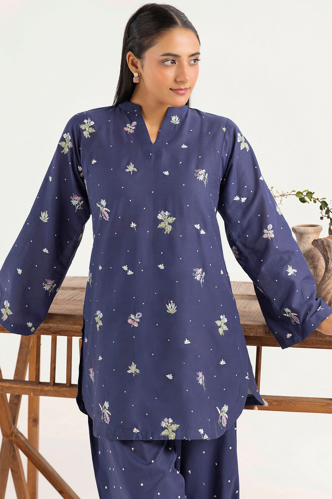 5598-VIELLA EMBROIDERED LAWN STITCHED