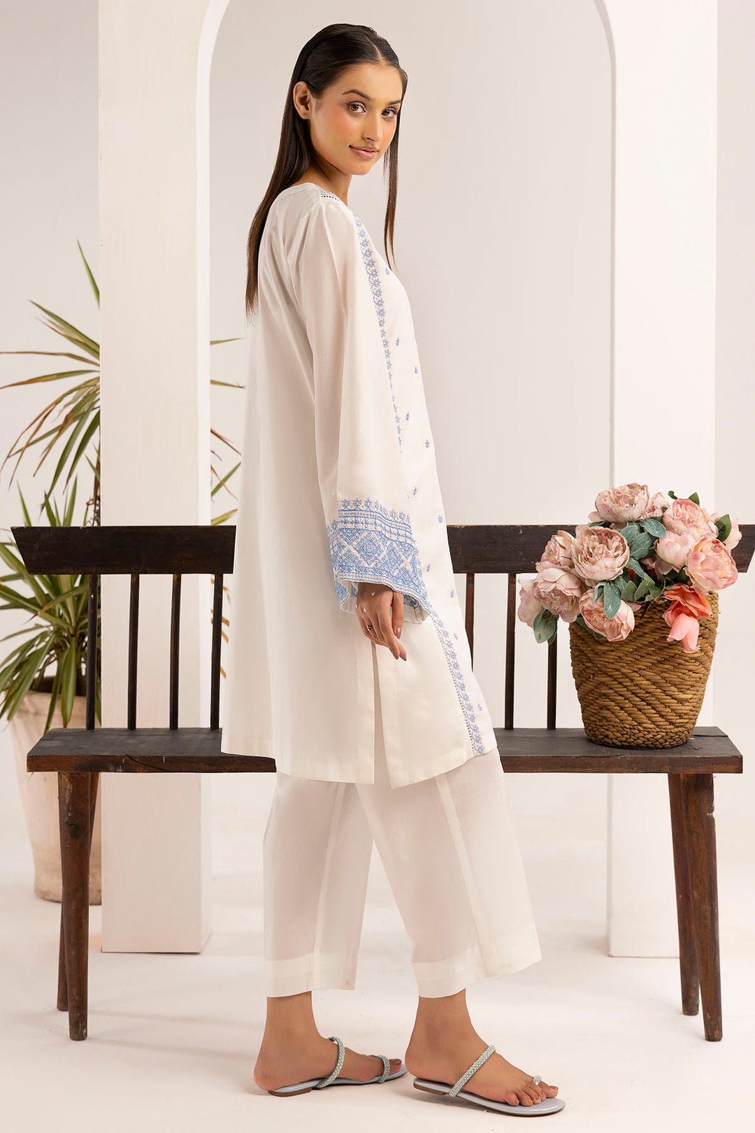 5599-NARELA EMBROIDERED LAWN STITCHED