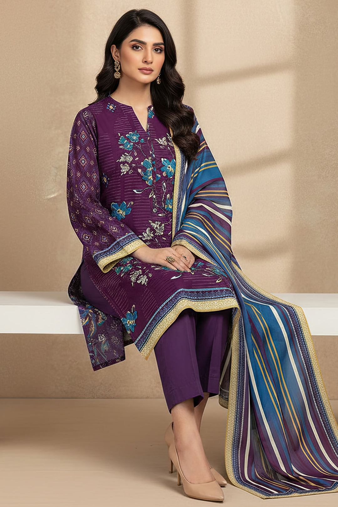 5626-LEENA DIGITAL PRINTED KHADDAR UNSTITCHED
