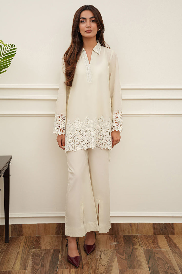 5658-MAEVE EMBROIDERED CAMBRIC STITCHED