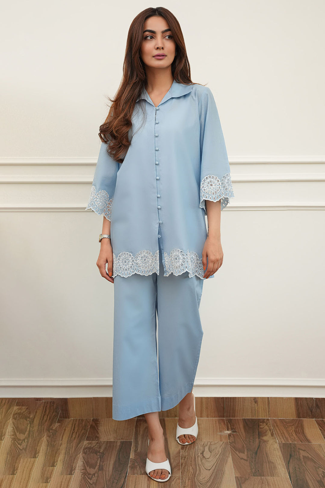 5661-OLEA EMBROIDERED CAMBRIC STITCHED