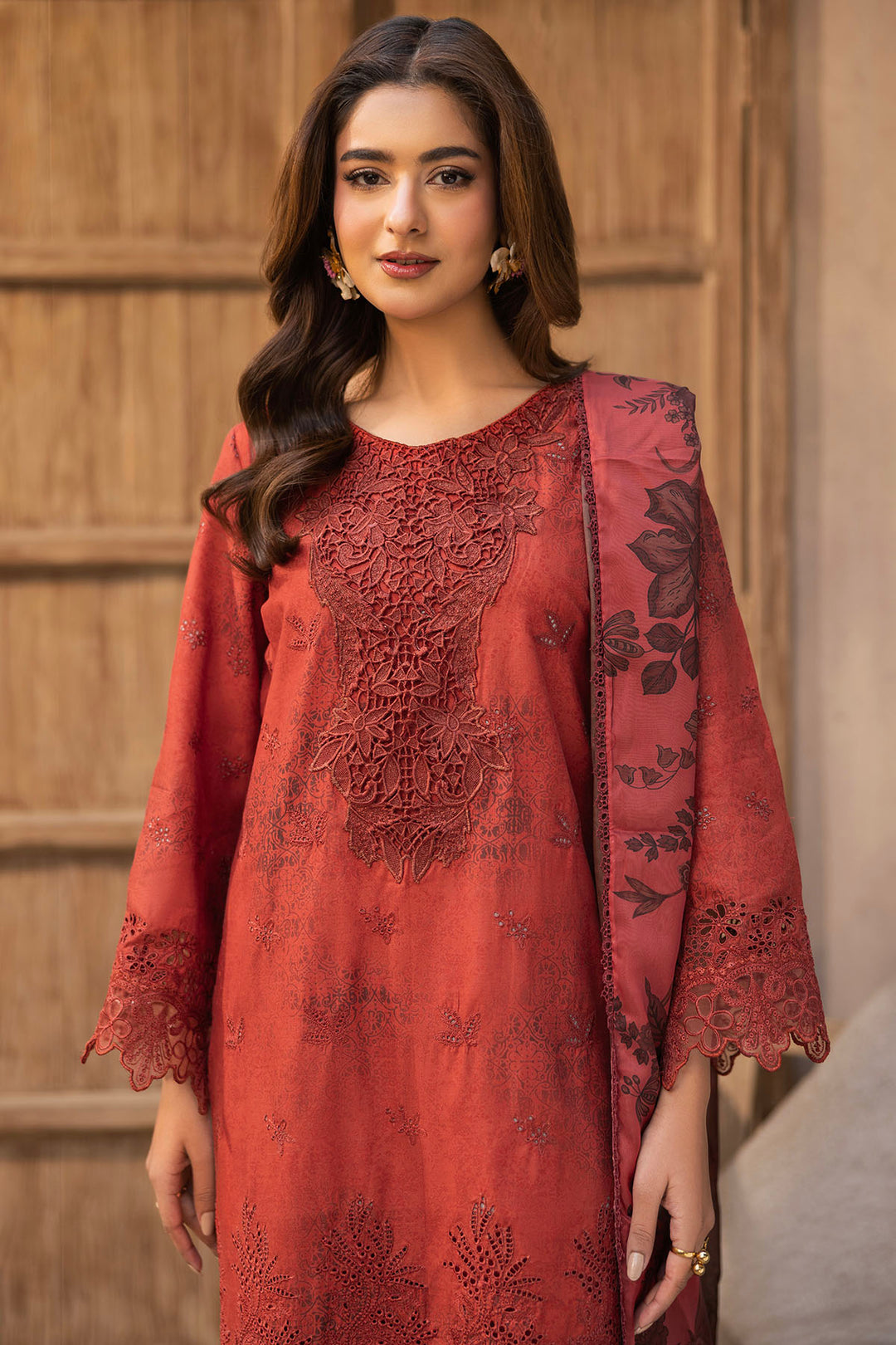 5730-AURA EMBROIDERED LAWN STITCHED