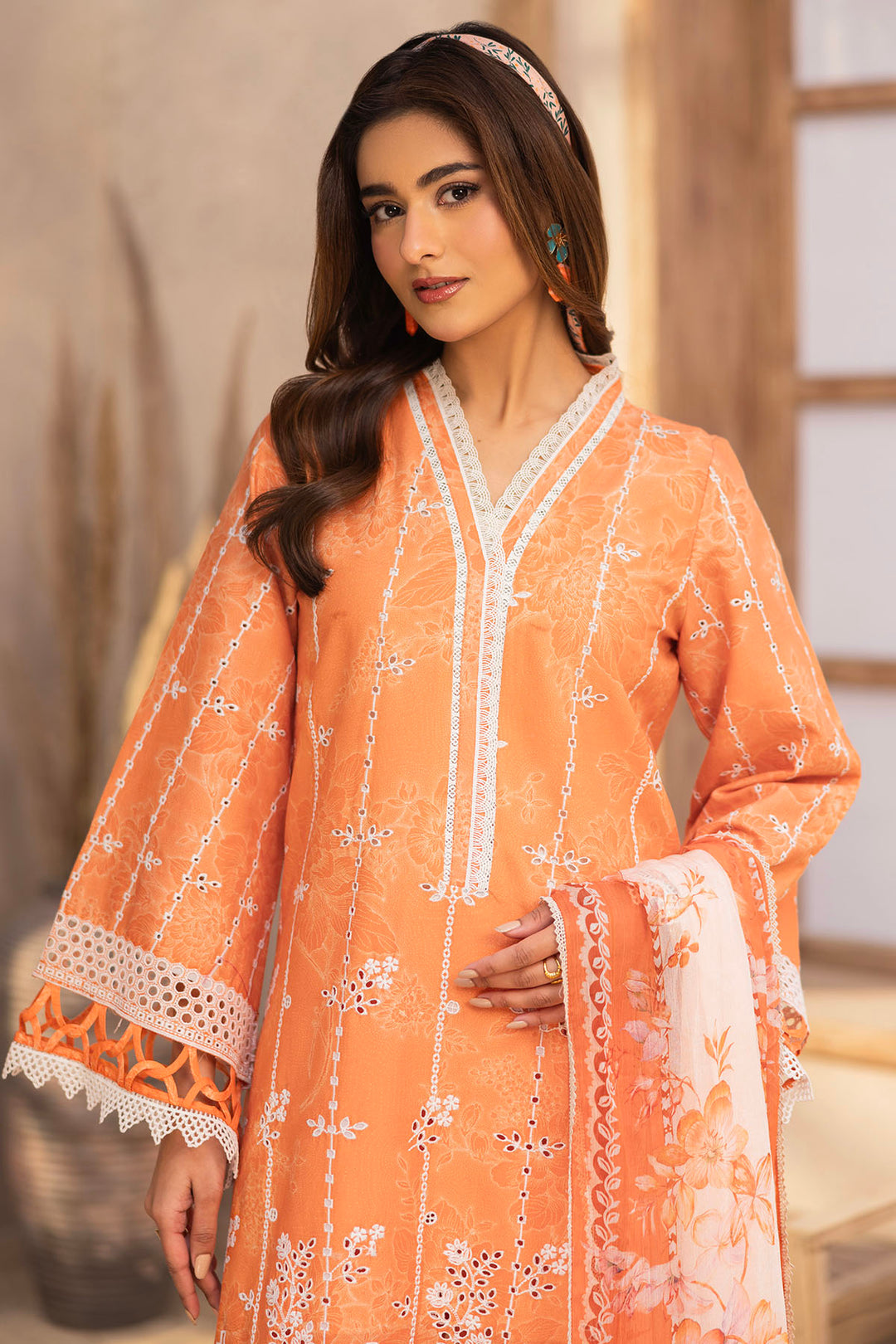 5732-STAR DUST EMBROIDERED LAWN STITCHED