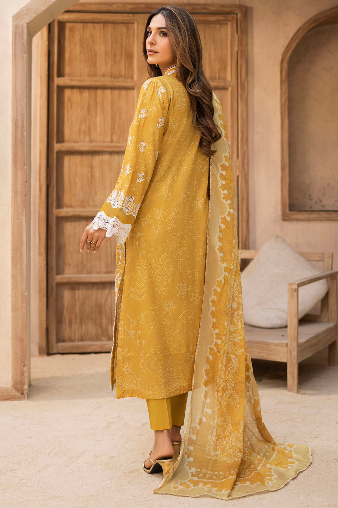 5735-LIMELIGHT EMBROIDERED LAWN STITCHED