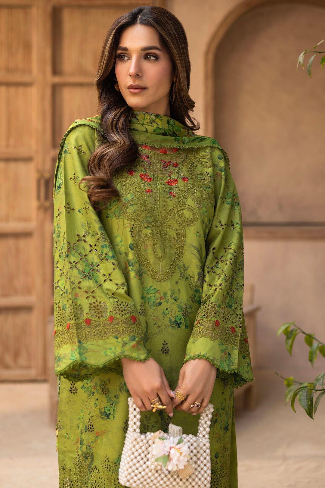 5737-GLAMORAIS EMBROIDERED LAWN UNSTITCHED