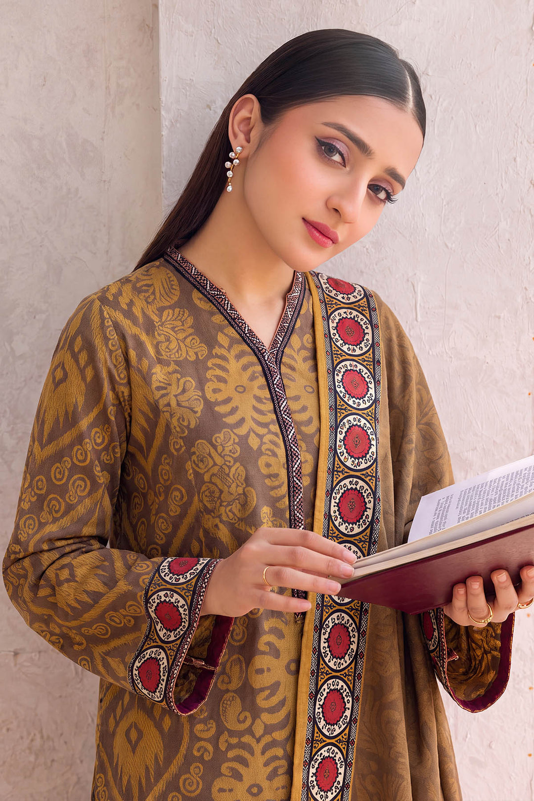5765-RUMANI DIGITAL PRINTED KHADDAR UNSTITCHED