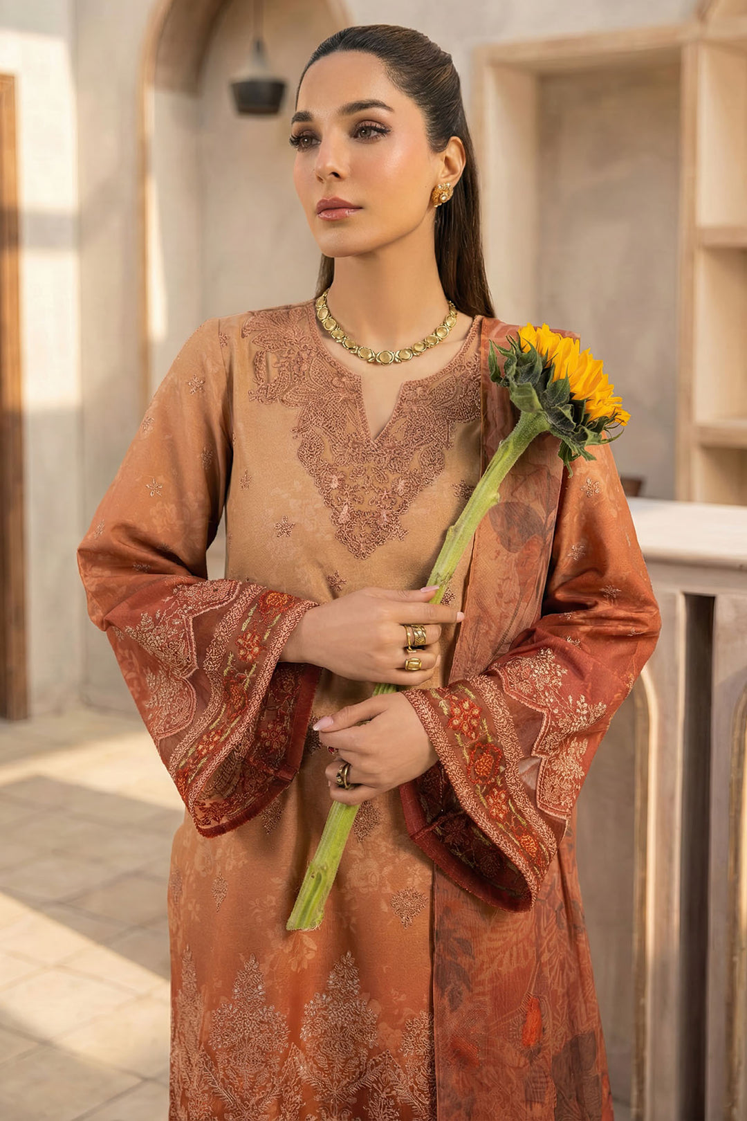 5820-SABLE LUNE EMBROIDERED LAWN UNSTITCHED