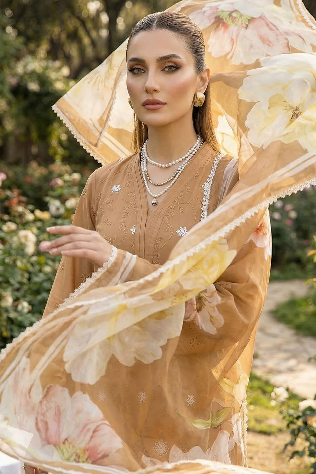 5873-HANNAH EMBROIDERED LAWN UNSTITCHED