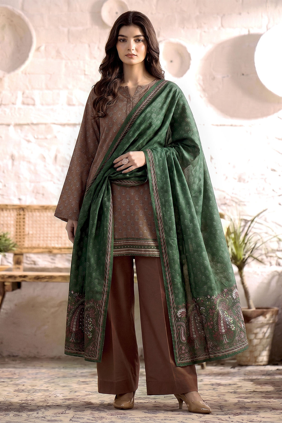 5899-AMIRA DIGITAL PRINTED KHADDAR UNSTITCHED
