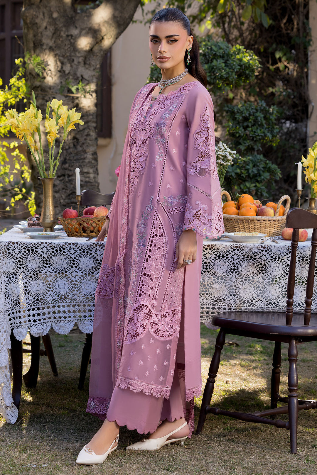 5923-SERRE EMBROIDERED LAWN UNSTITCHED
