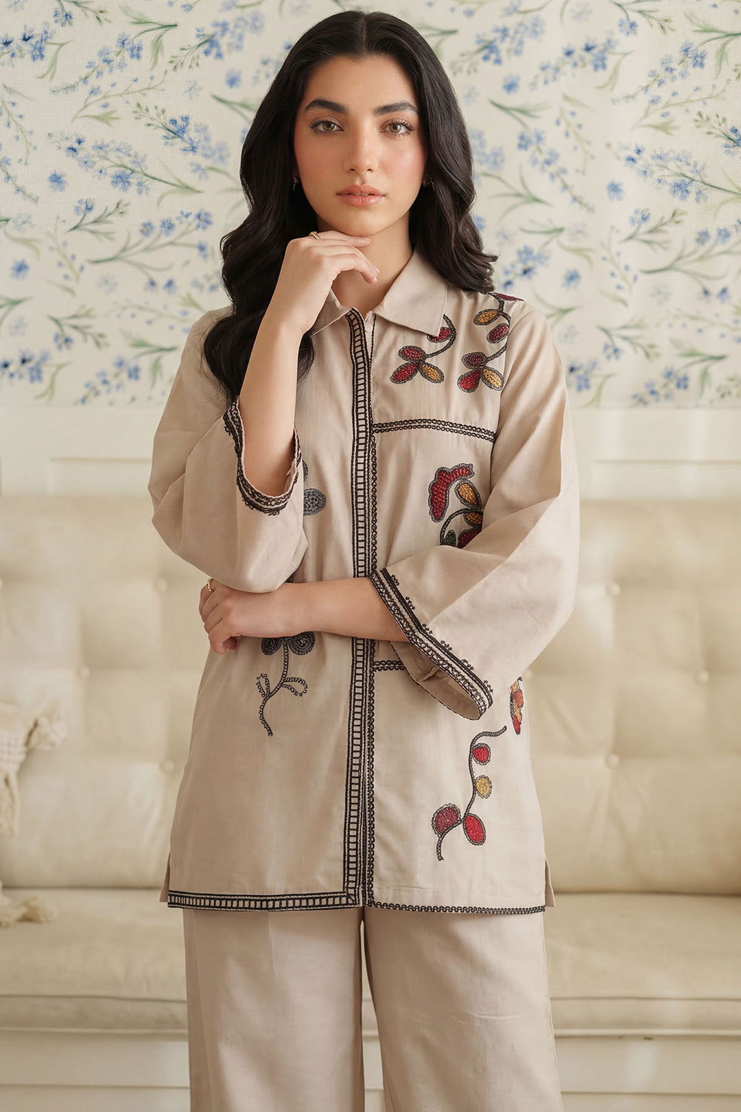 5943-ARIA EMBROIDERED CAMBRIC STITCHED