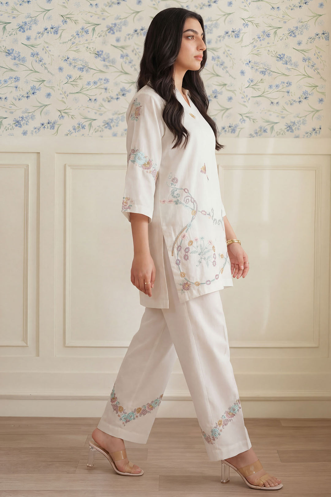 5946-INDIGO EMBROIDERED CAMBRIC STITCHED