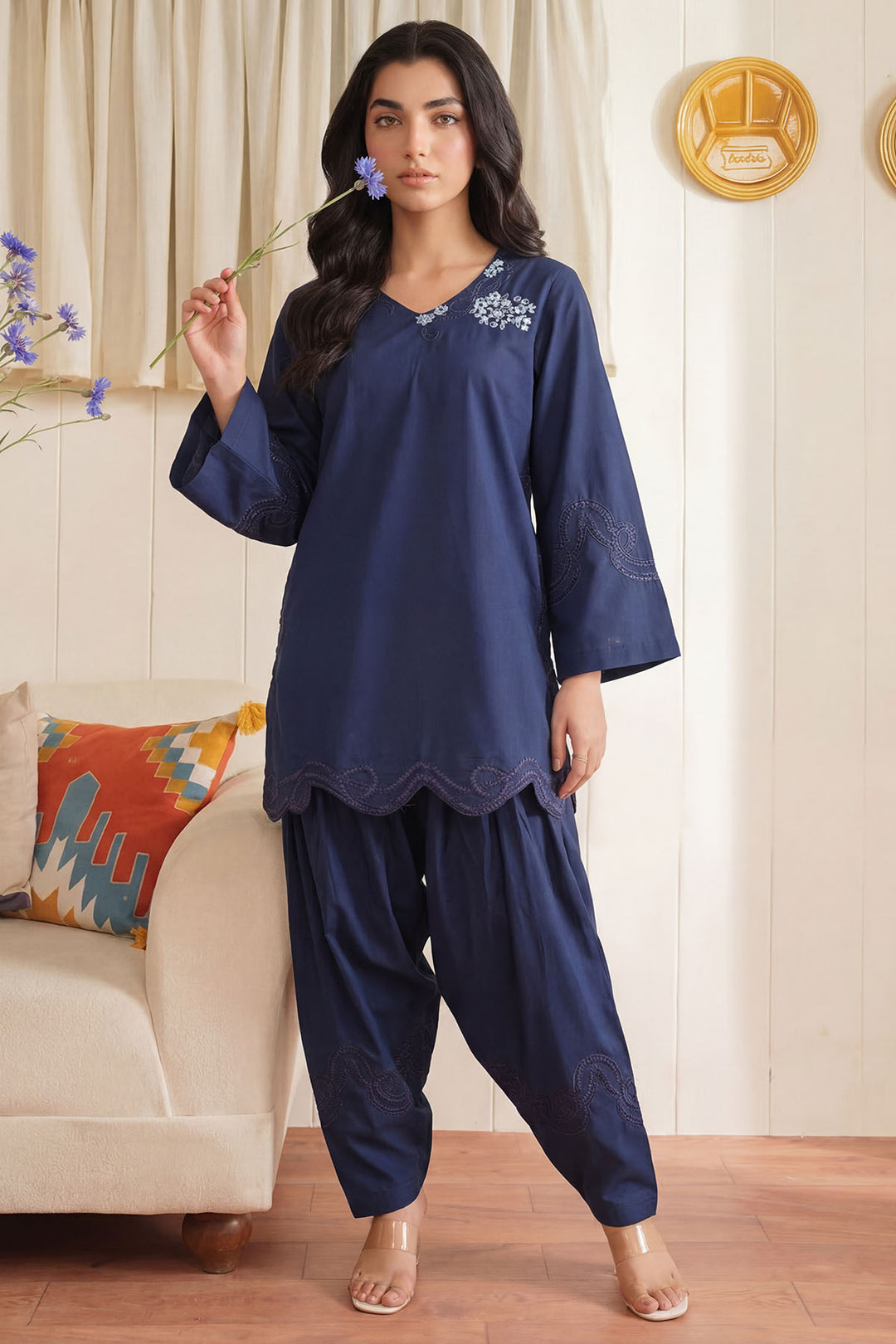 5947-NOA EMBROIDERED CAMBRIC STITCHED