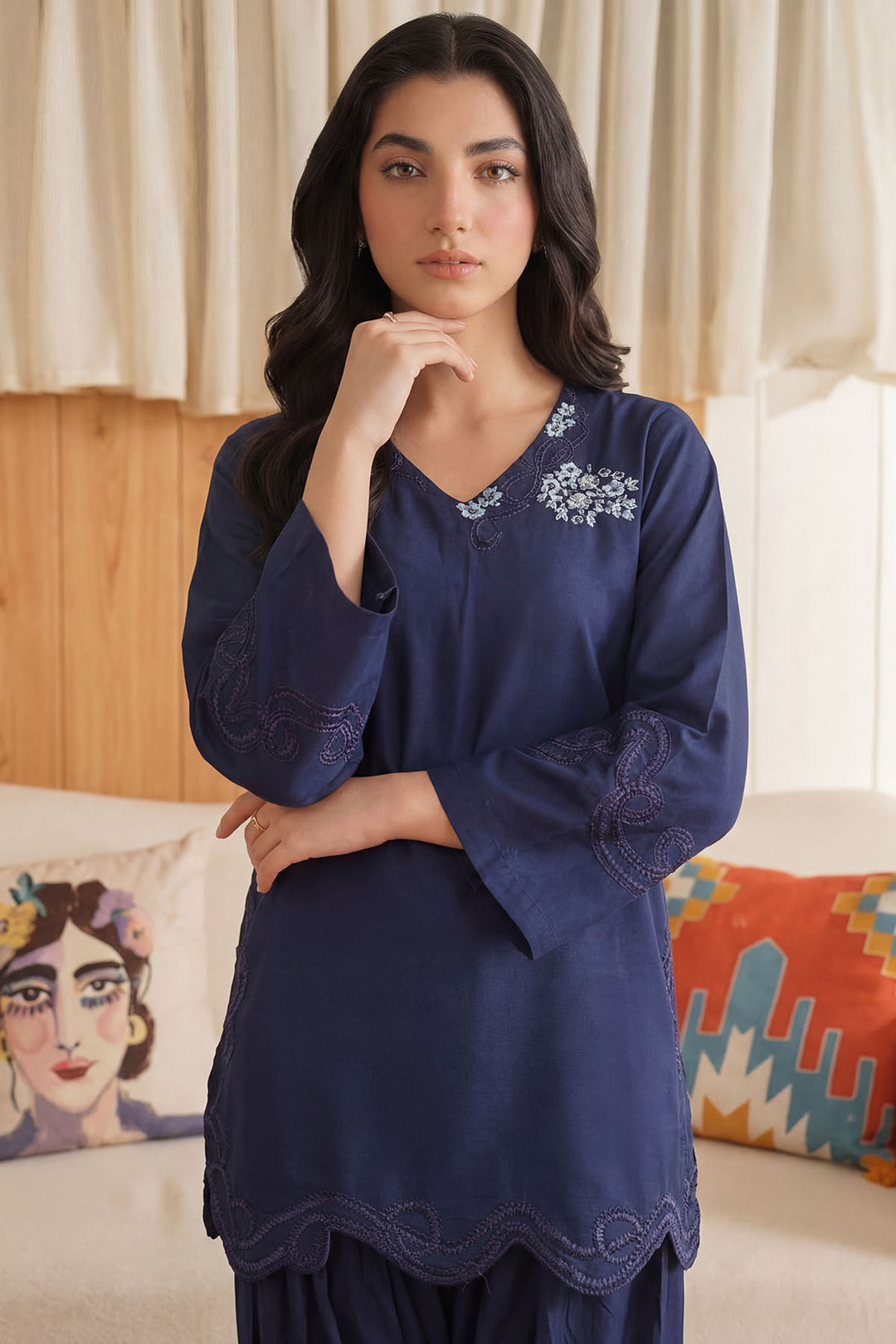 5947-NOA EMBROIDERED CAMBRIC STITCHED