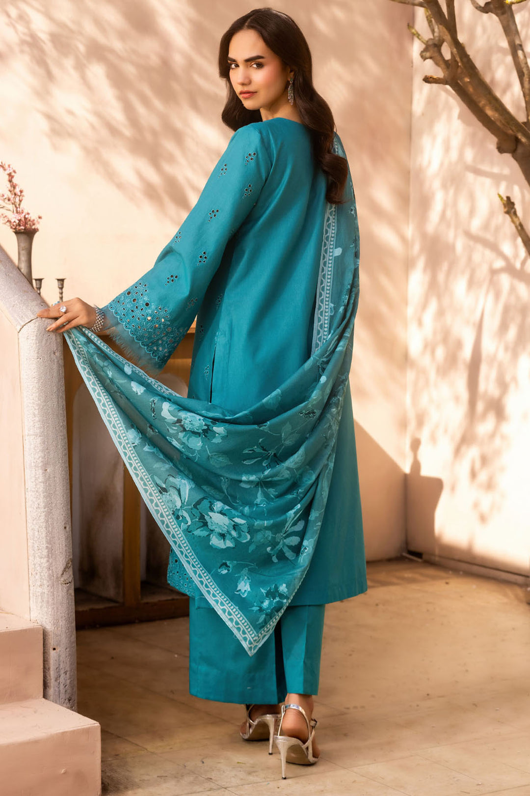 6035-IZYAN EMBROIDERED LAWN STITCHED