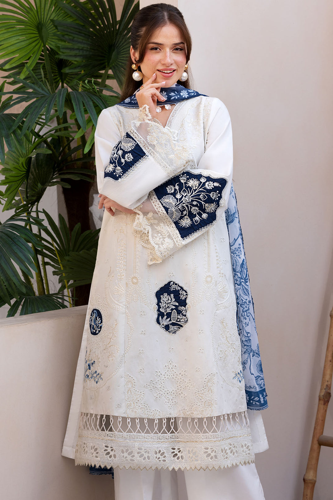 6070-MTNA EMBROIDERED LAWN UNSTITCHED