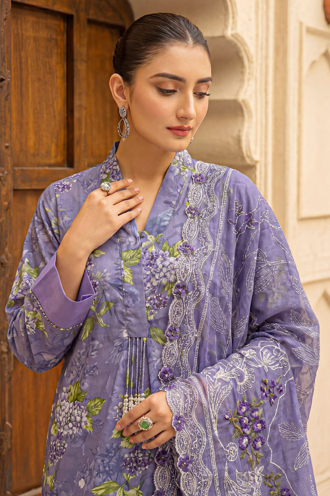 6082-MAI EMBROIDERED LAWN UNSTITCHED