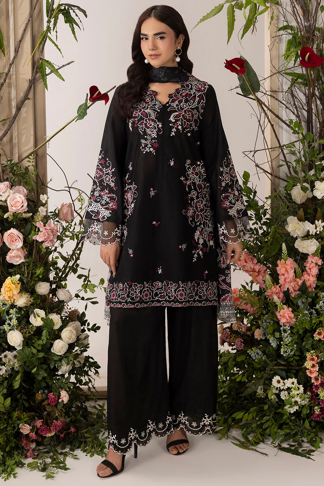 6102-MELA EMBROIDERED LAWN STITCHED