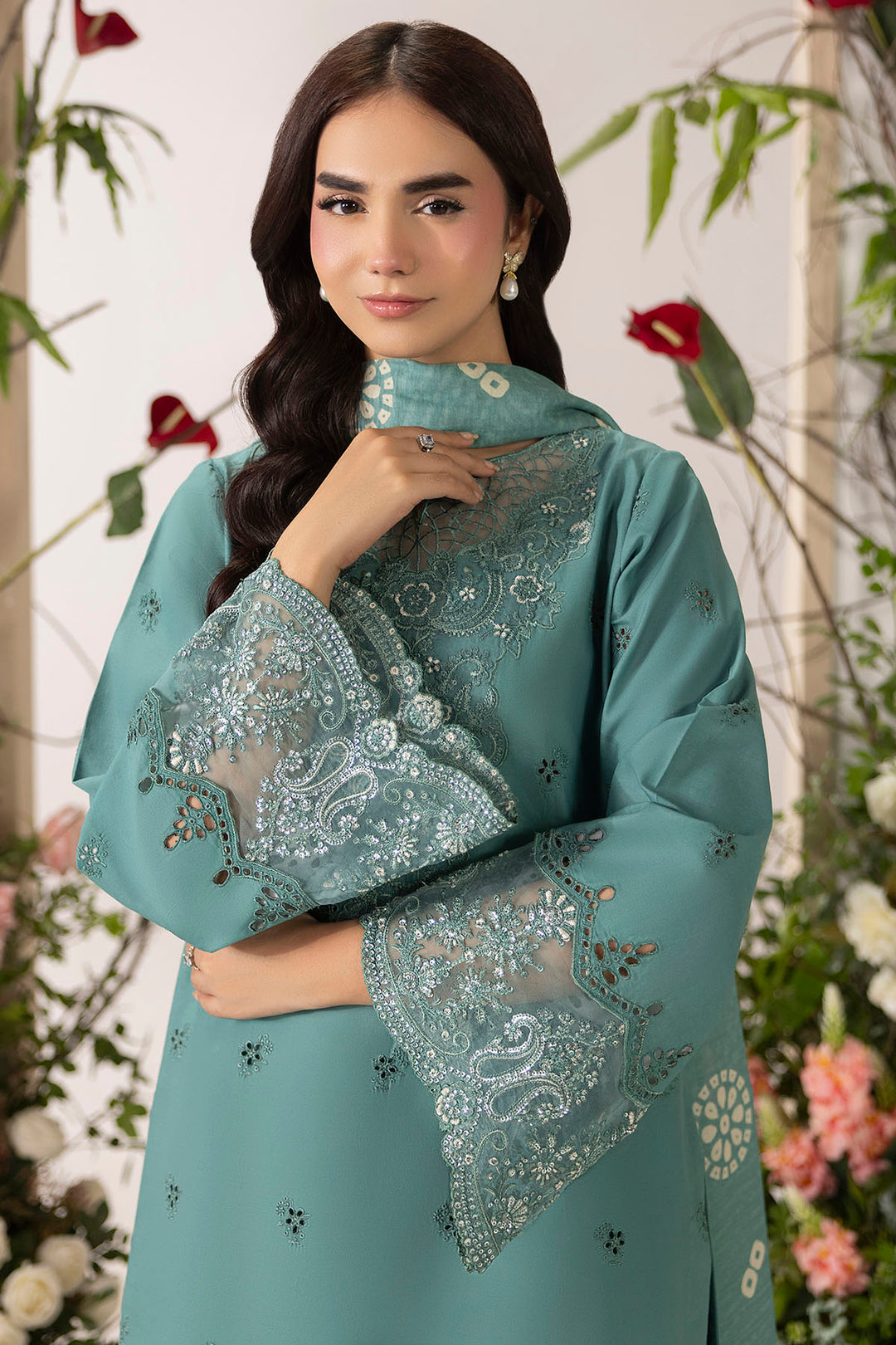 6104-CILIEGIA EMBROIDERED LAWN STITCHED