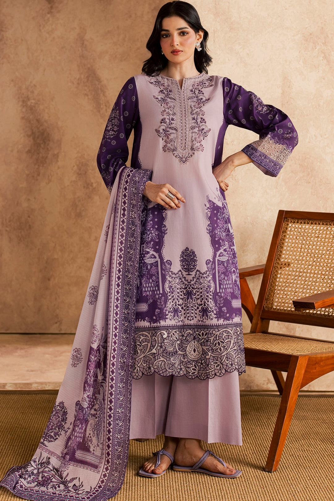 6153-ESMERA EMBROIDERED LAWN UNSTITCHED