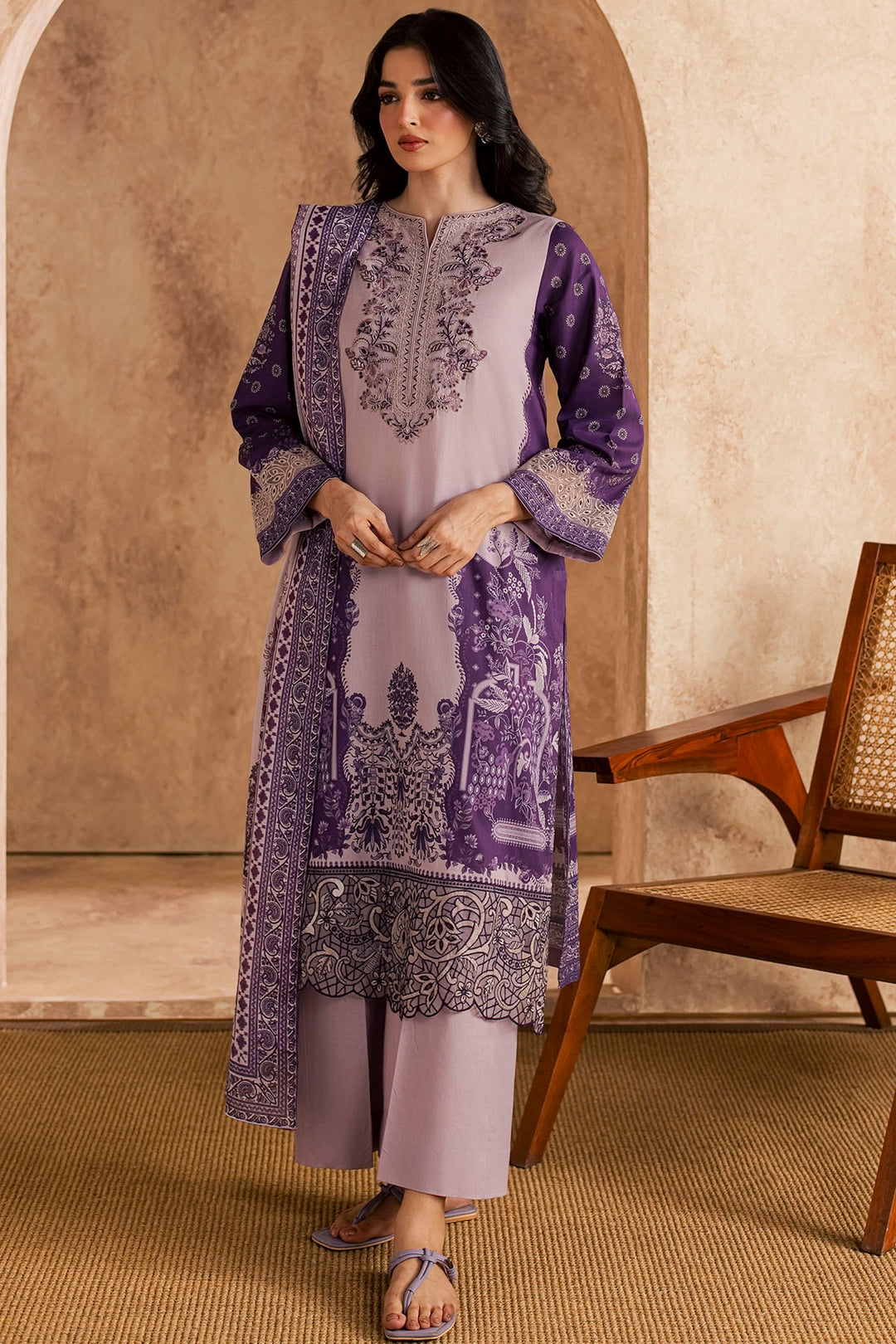 6153-ESMERA EMBROIDERED LAWN UNSTITCHED