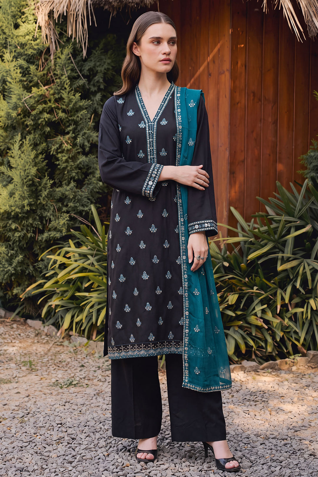 6172-ELEA EMBROIDERED CAMBRIC STITCHED