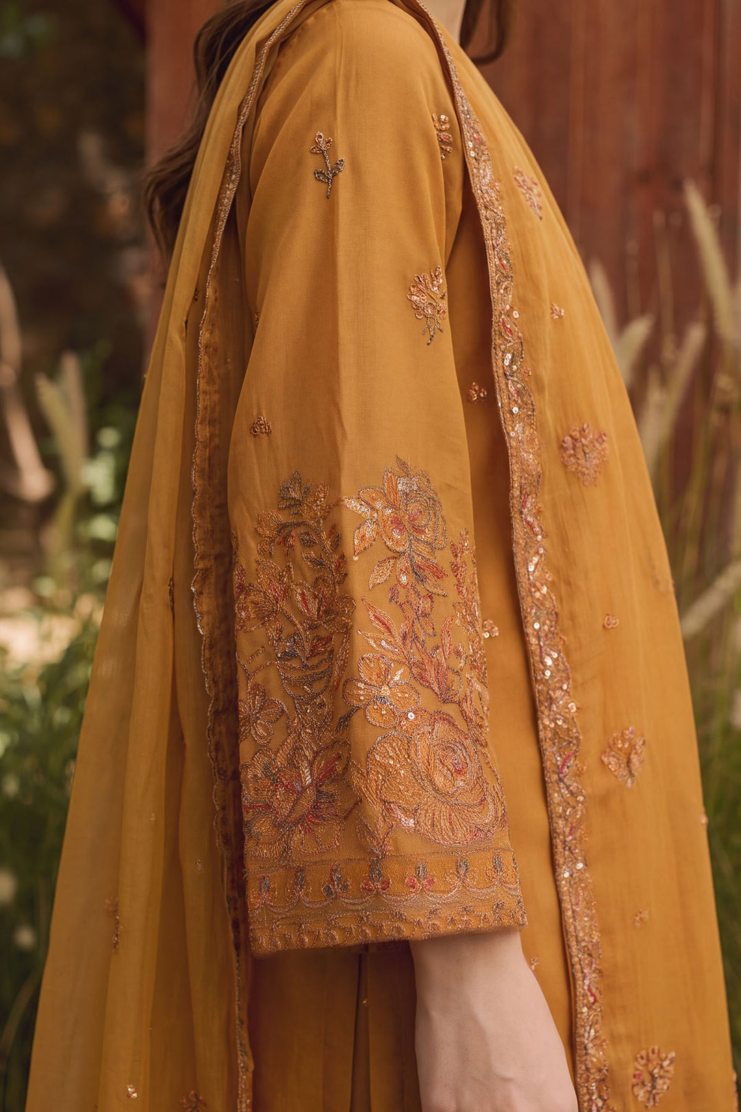 6176-ELIZA EMBROIDERED CAMBRIC STITCHED