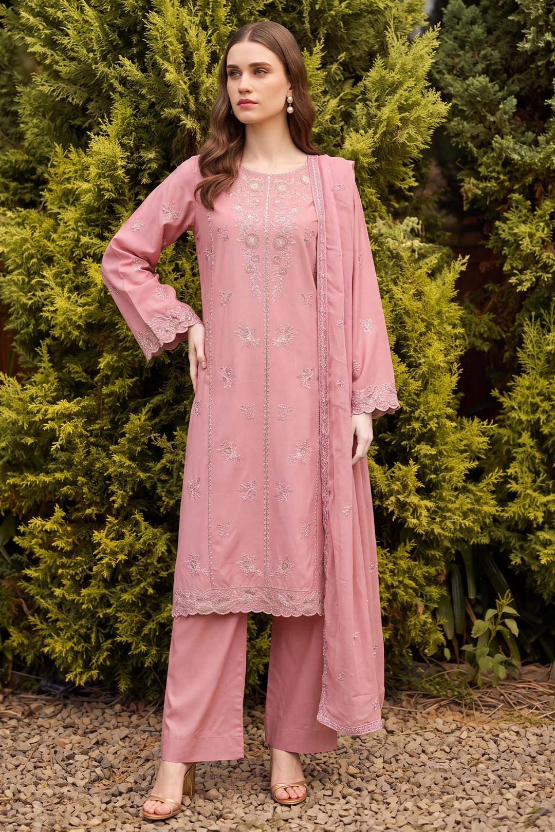 6179-AIRA EMBROIDERED CAMBRIC STITCHED